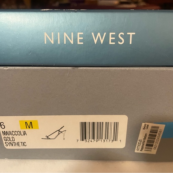 Nine West Beautiful Gold Heels - Picture 5 of 5